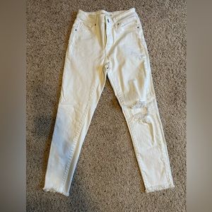 Women’s Levi’s 721 High Rise Skinny White Jeans Size 26